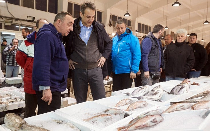 Στην ιχθυόσκαλα Κερατσινίου ο Κυριάκος Μητσοτάκης – «Απαρχαιωμένο το θεσμικό πλαίσιο για την αλιεία»